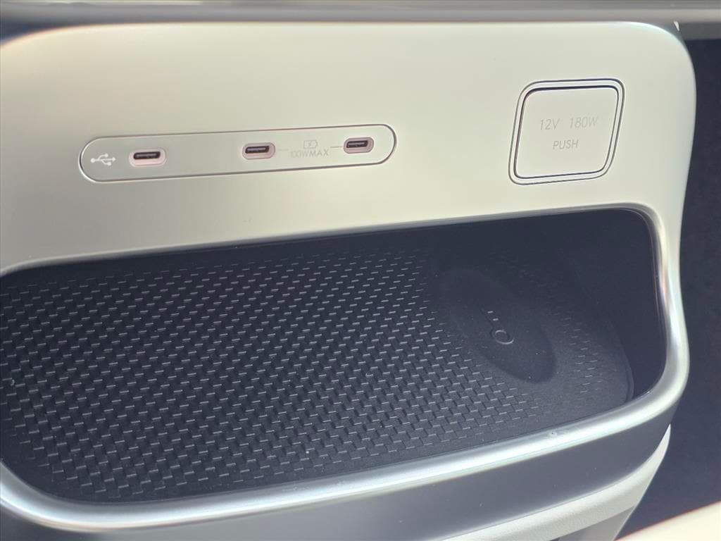 2026 Hyundai IONIQ 9 SE - Photo 17