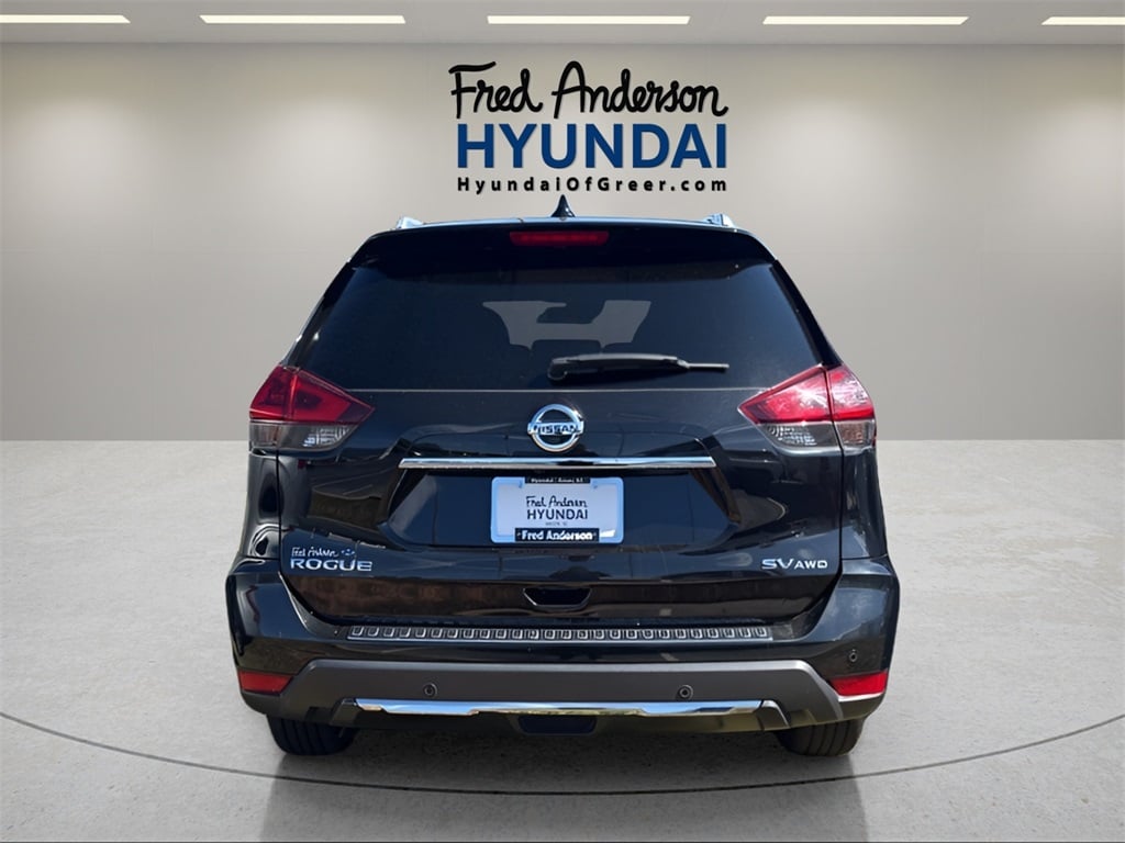 Used 2020 Nissan Rogue SV SUV