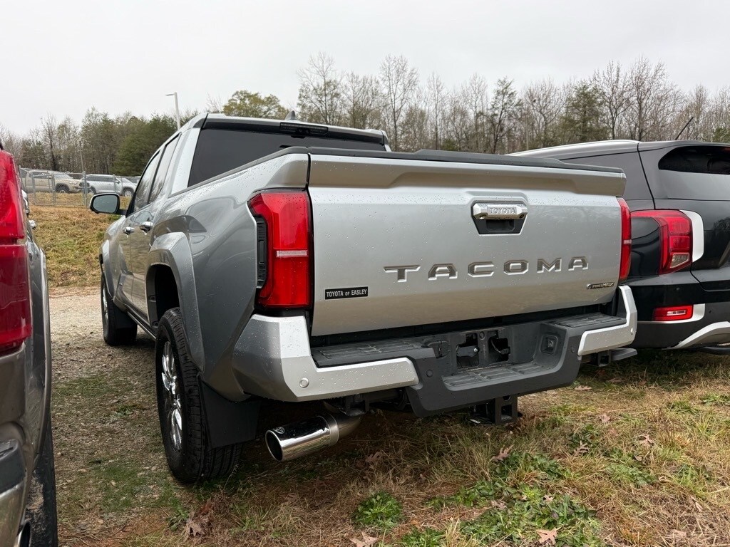 2025 Toyota Tacoma Limited photo 4