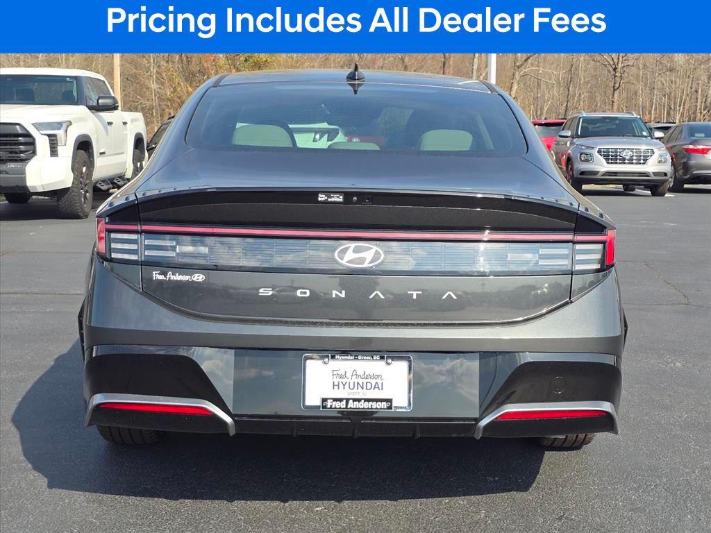2026 Hyundai Sonata SEL - Photo 4