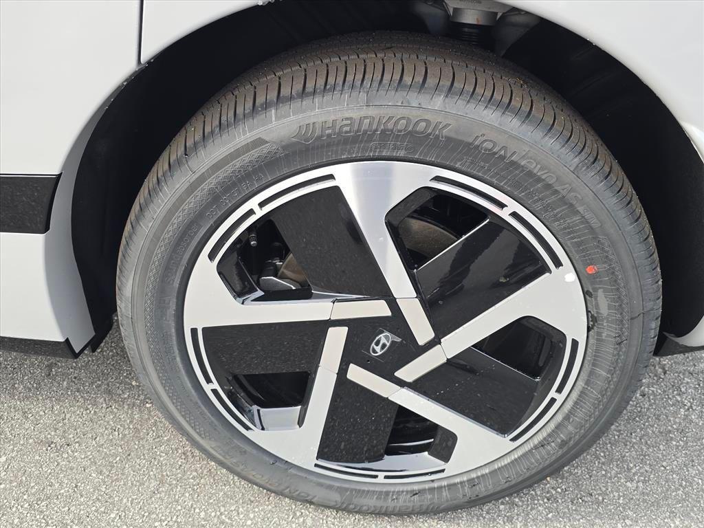 2026 Hyundai IONIQ 9 Performance Calligraphy - Photo 11