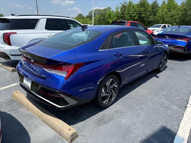 2025 Hyundai Elantra Hybrid Limited photo 2