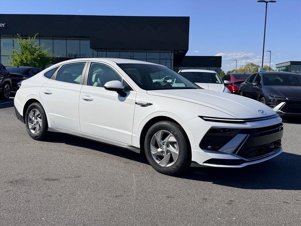 New 2026 Hyundai Sonata SE Sedan