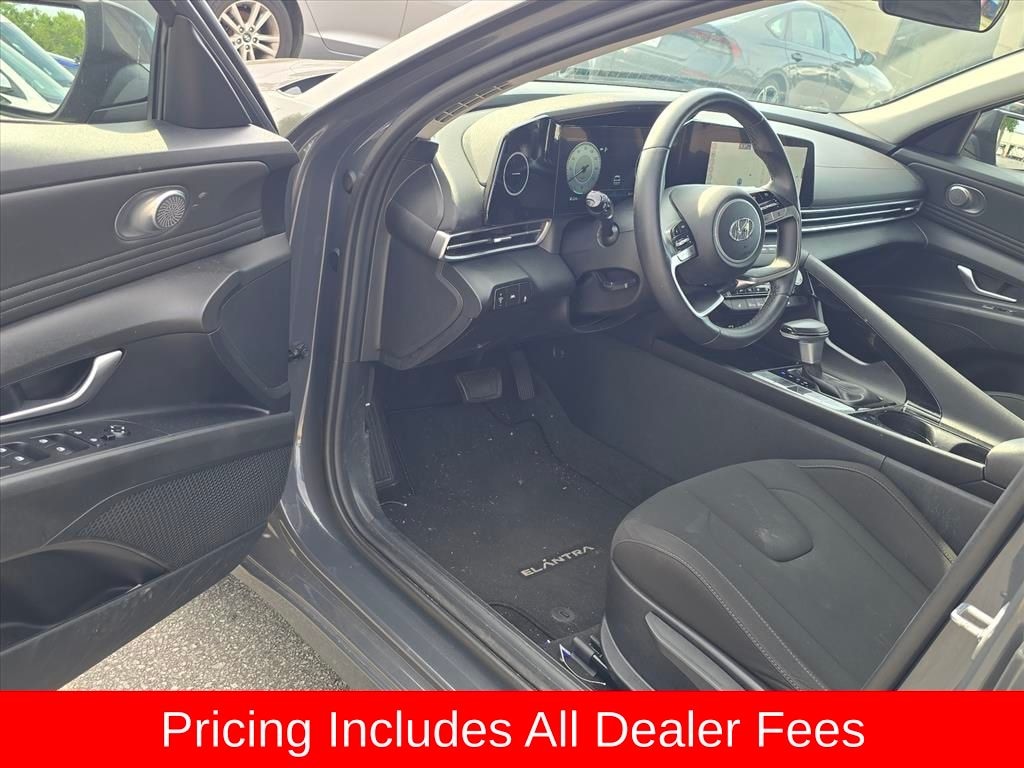 Used 2023 Hyundai Elantra SEL Sedan