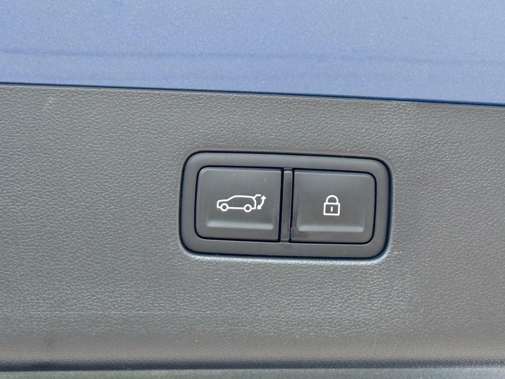 2026 Hyundai IONIQ 9 SE - Photo 12