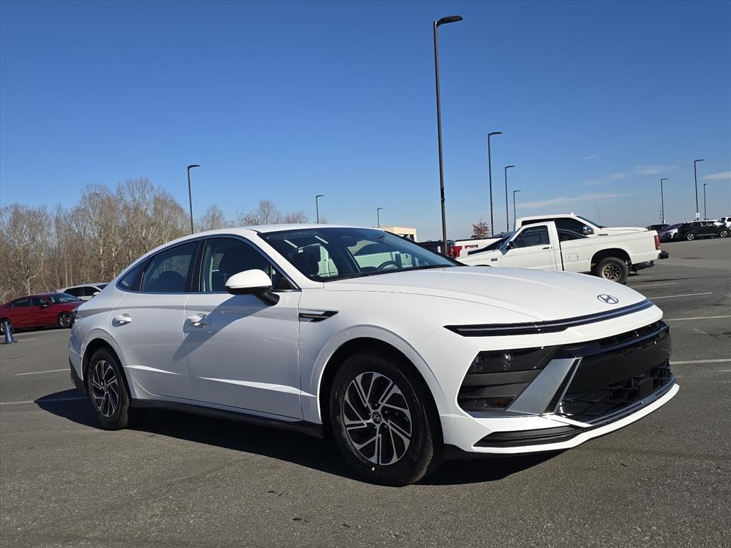 New 2026 Hyundai Sonata Hybrid Blue Sedan