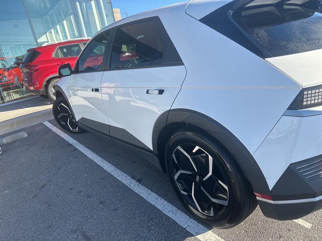 New 2023 Hyundai IONIQ 5 SE SUV