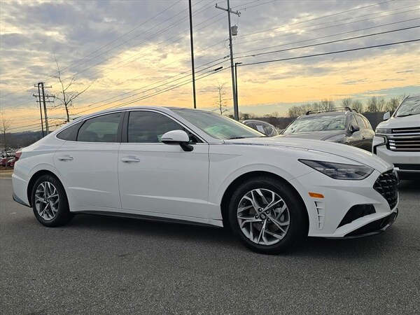 2023 Hyundai Sonata SEL Sedan
