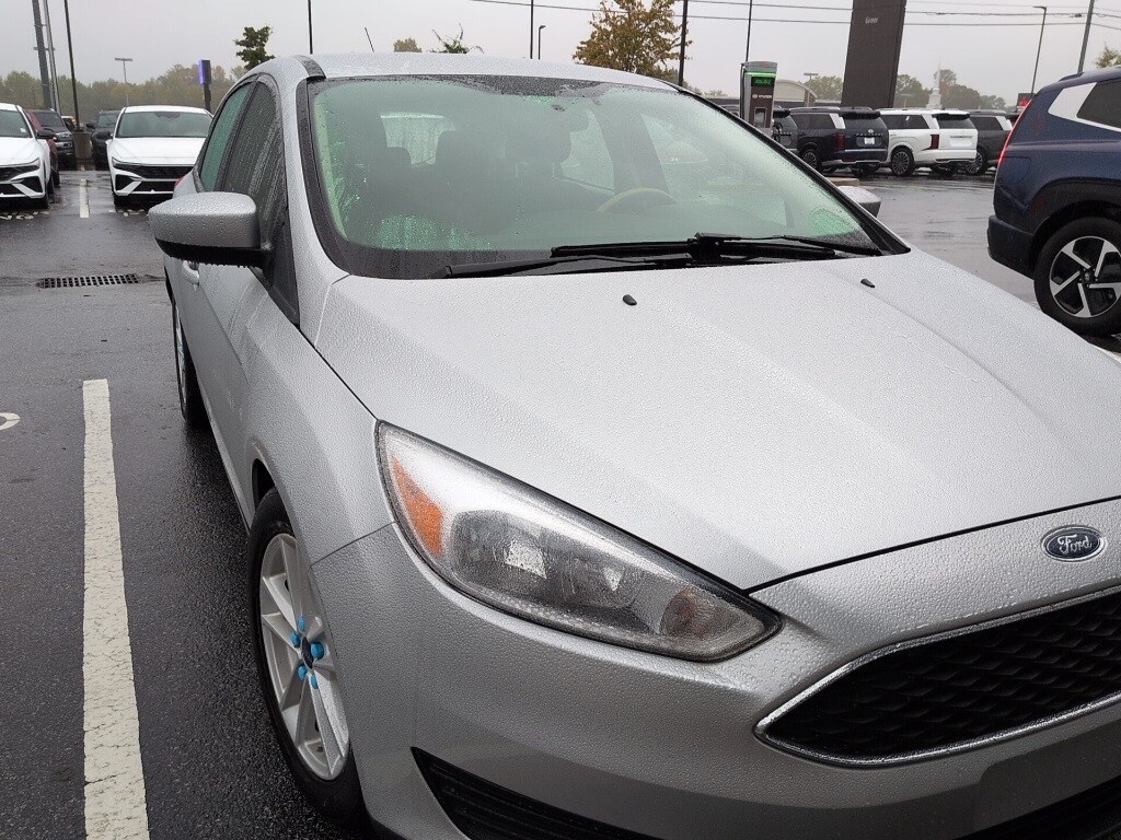 Used 2018 Ford Focus SE Hatchback