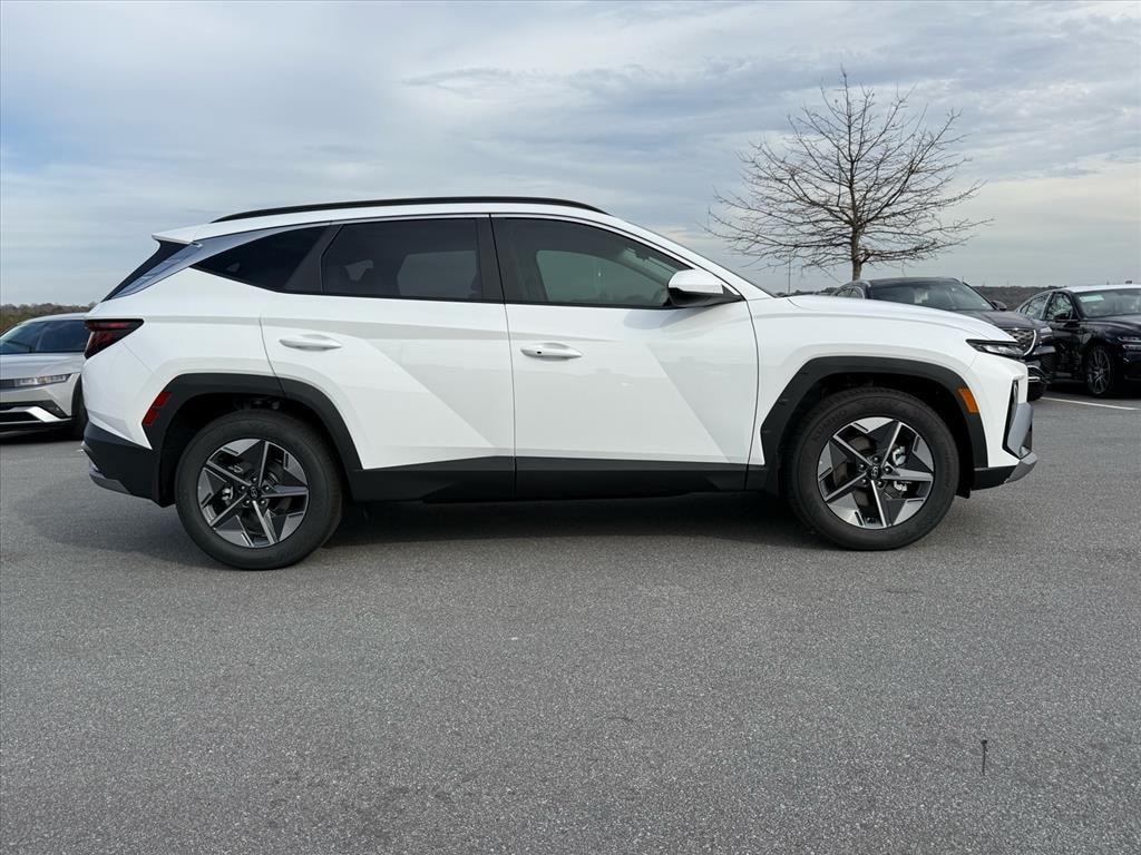 New 2026 Hyundai Tucson SEL FWD SUV