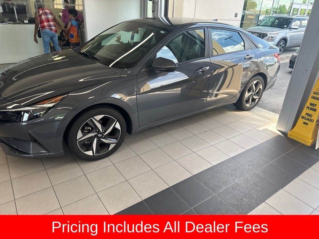 Used 2023 Hyundai Elantra SEL Sedan