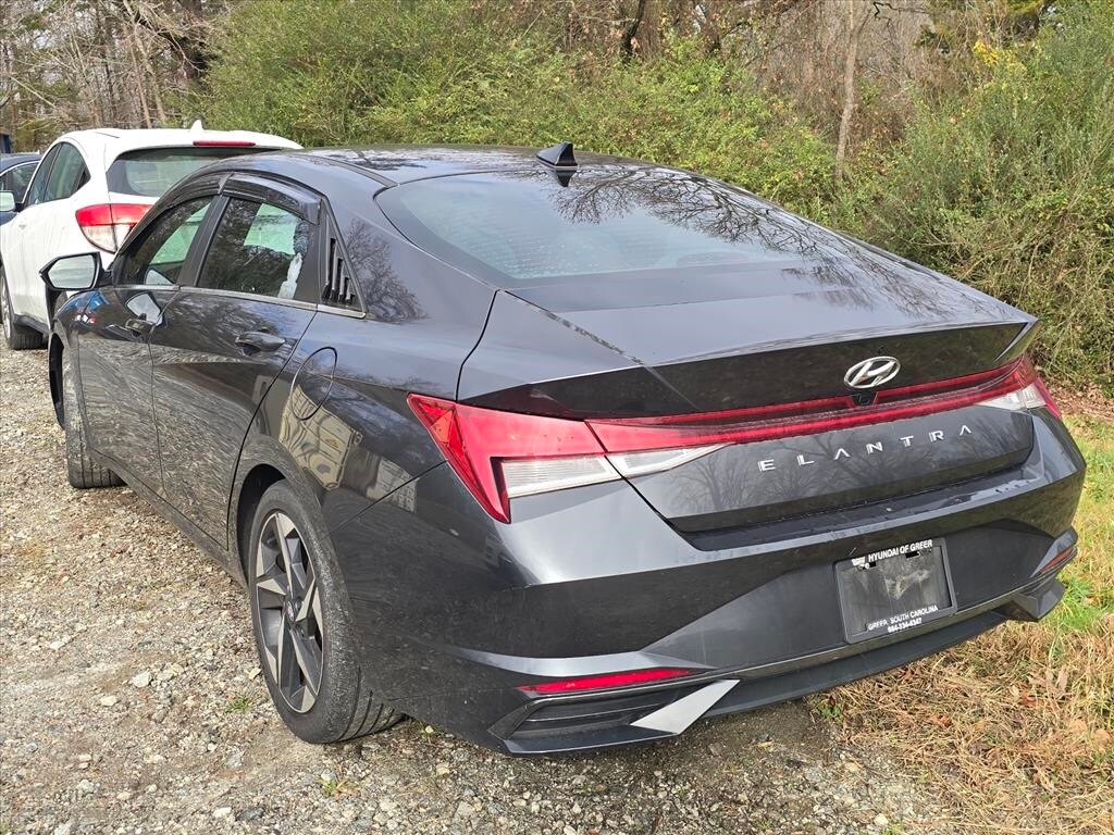 Used 2022 Hyundai Elantra SEL Sedan