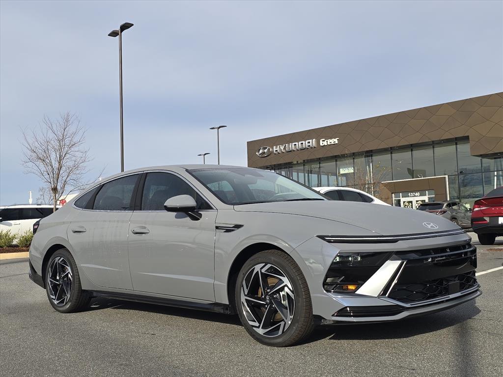 2026 Hyundai Sonata SEL's photo