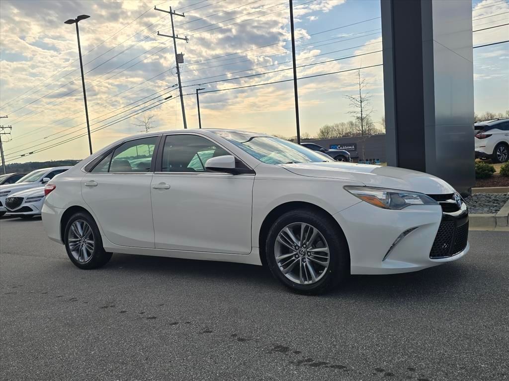 2015 Toyota Camry SE