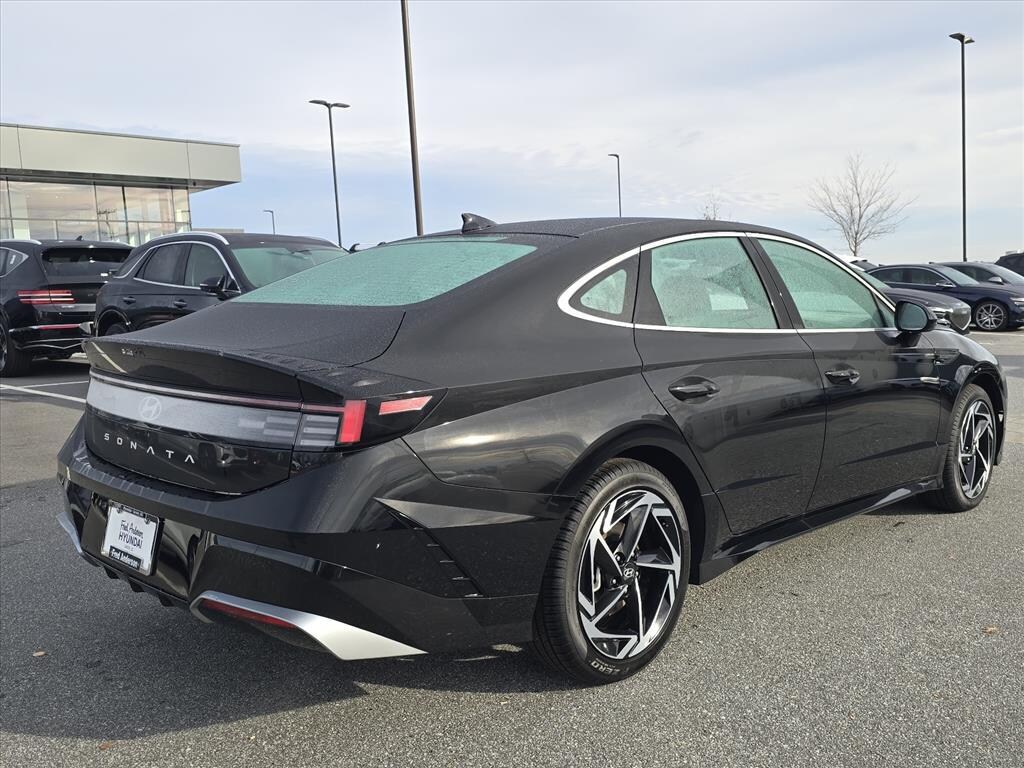New 2026 Hyundai Sonata SEL Sport Sedan