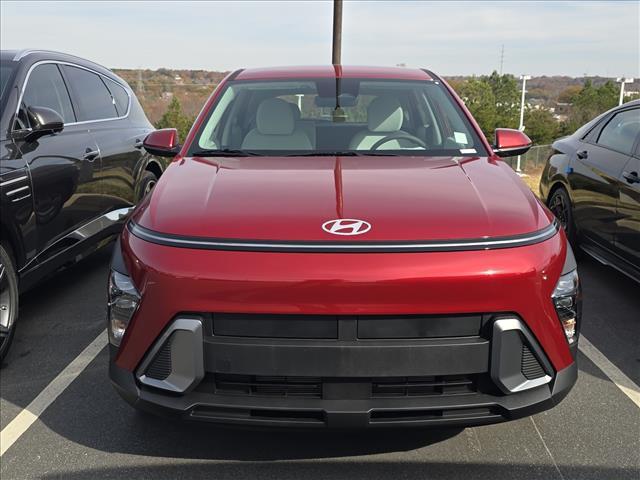 2026 Hyundai Kona SE photo 2