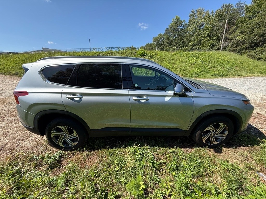 2023 Hyundai Santa Fe SEL photo 2