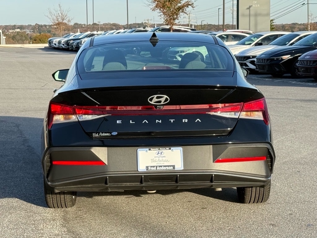 Certified 2025 Hyundai Elantra SEL Sport Sedan