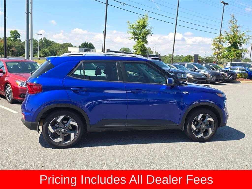 Used 2025 Hyundai Venue SEL SUV