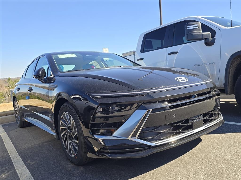 New 2026 Hyundai Sonata Hybrid Limited Sedan