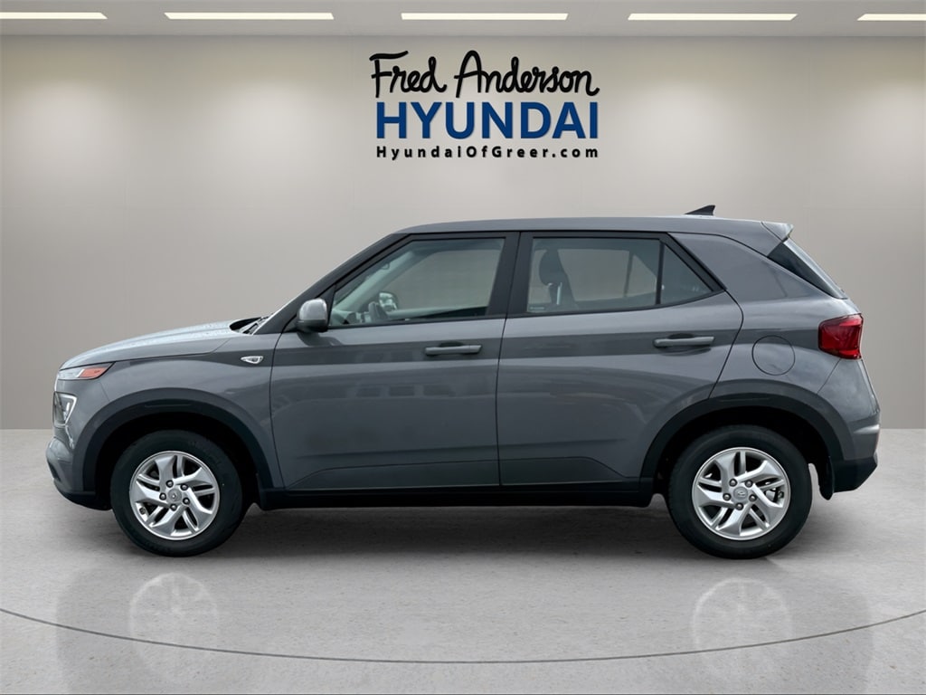 Used 2022 Hyundai Venue SE SUV