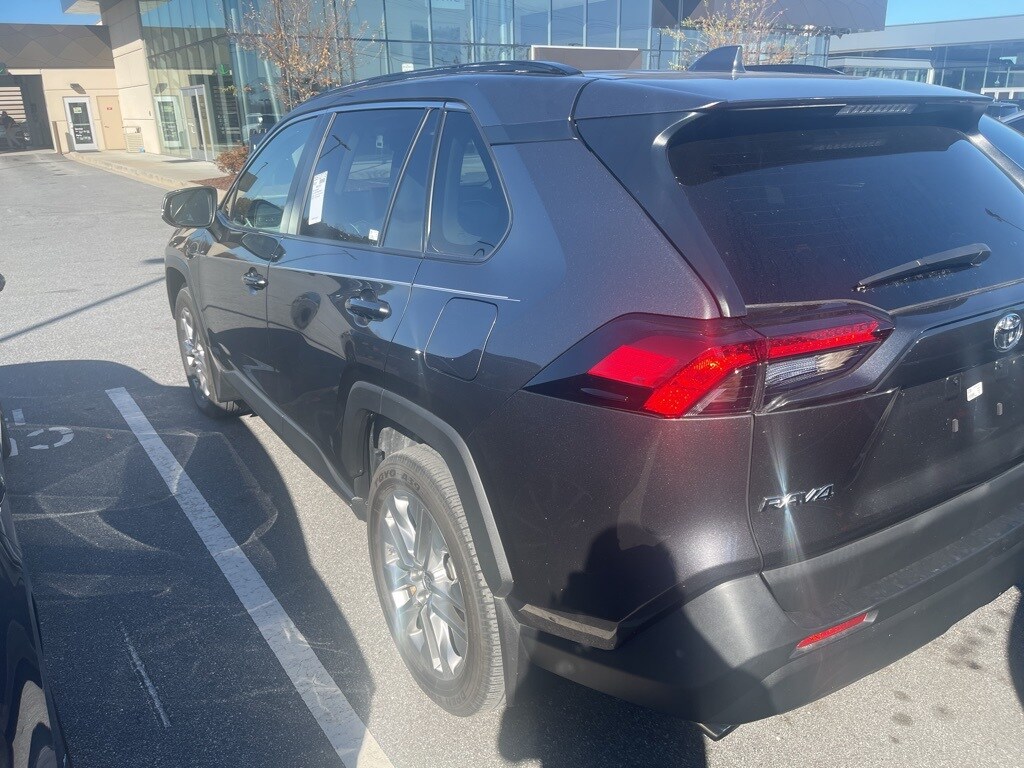 2024 Toyota RAV4 XLE Premium photo 2