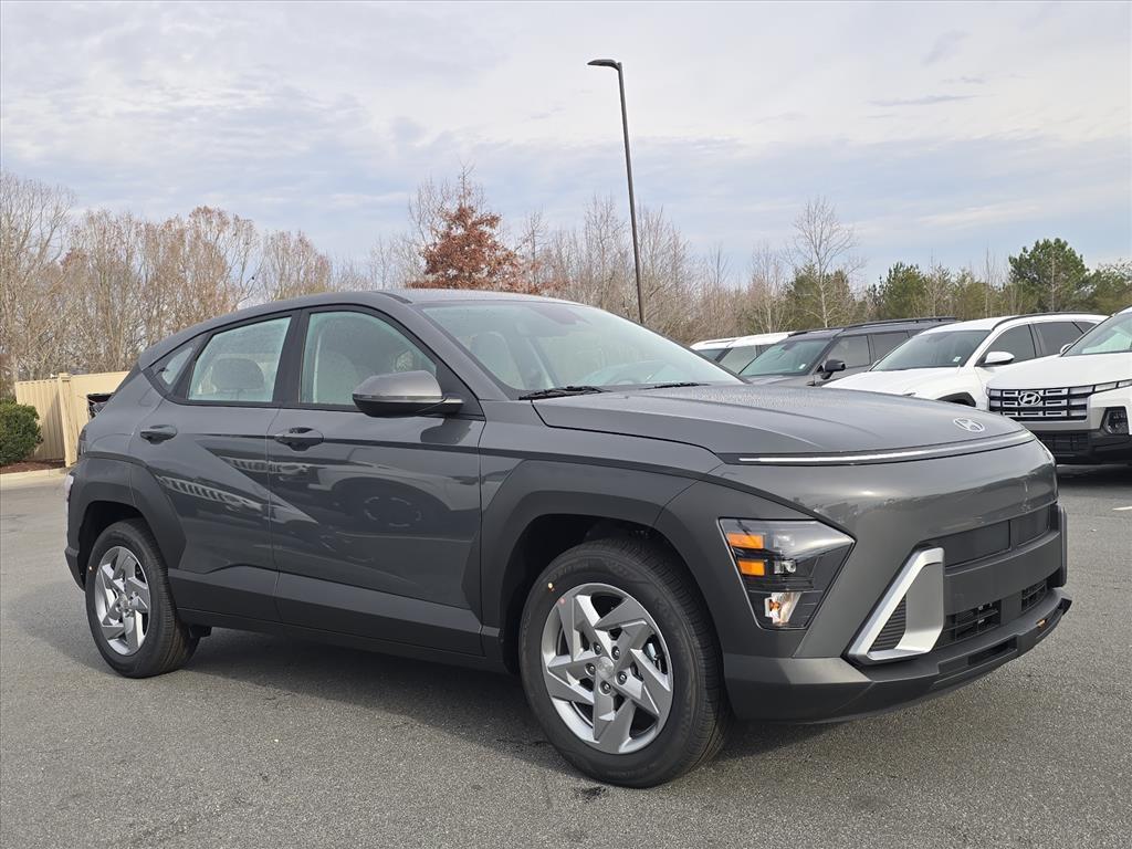 2026 Hyundai Kona SE's photo