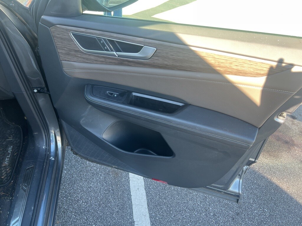 Used 2024 Volkswagen Atlas 2.0T SEL SUV