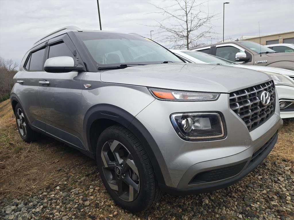 2023 Hyundai Venue SEL