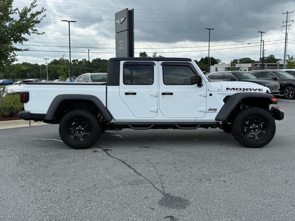 2022 Jeep Gladiator Mojave photo 2