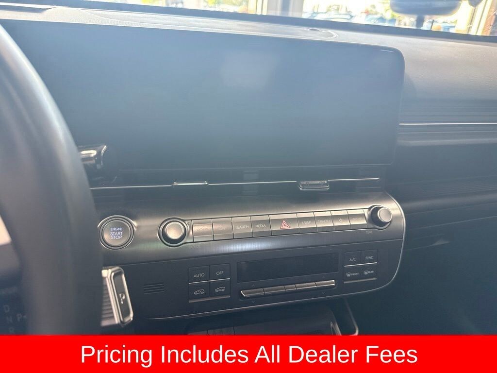 Used 2025 Hyundai Kona SEL Convenience SUV