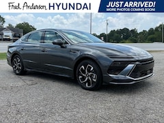 2025 Hyundai Sonata SEL Sedan