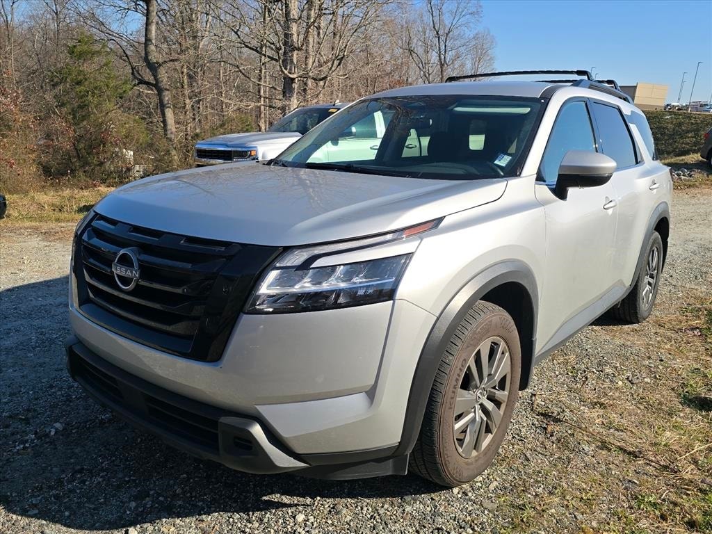 Used 2022 Nissan Pathfinder SV SUV