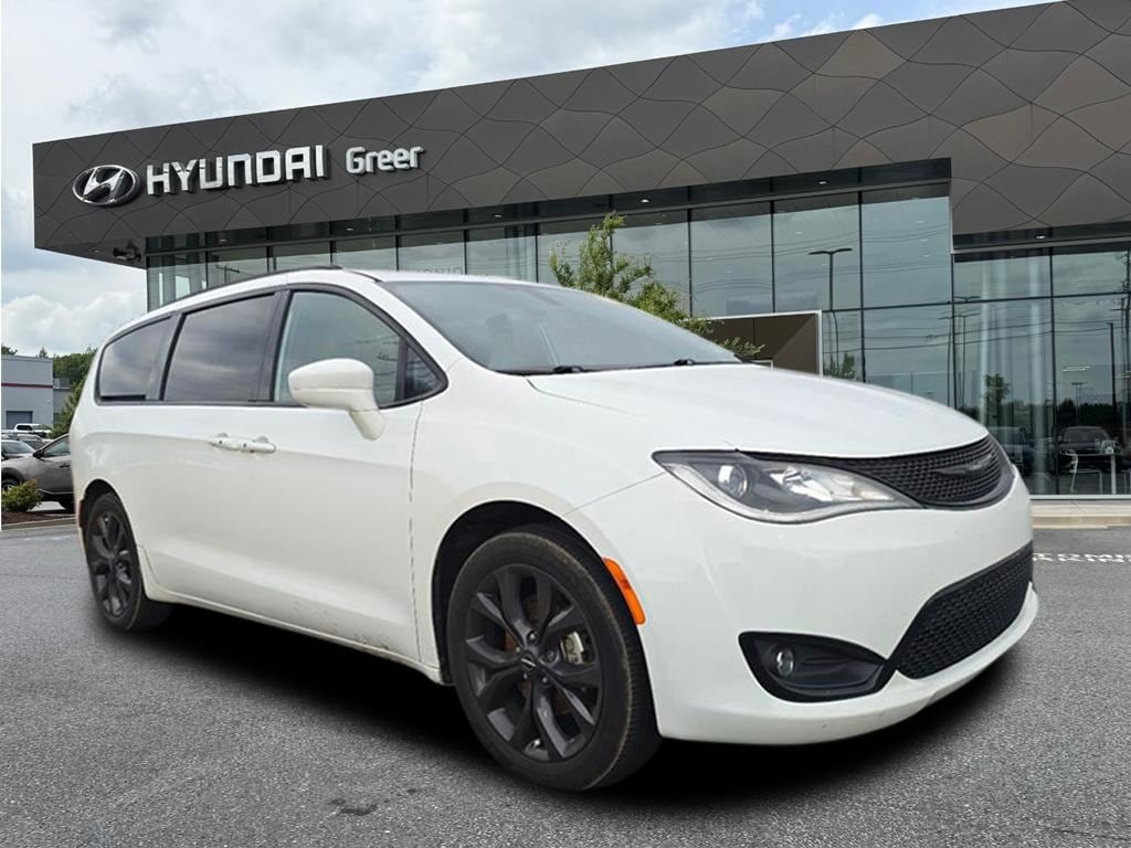 2019 Chrysler Pacifica Touring L Plus