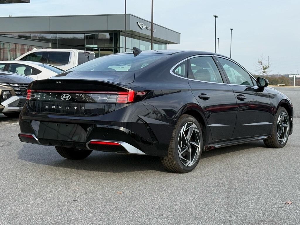 New 2026 Hyundai Sonata SEL Sport Sedan