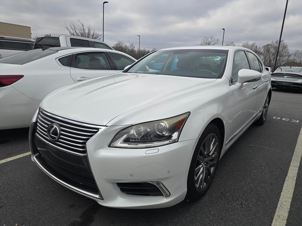 2014 Lexus LS Base's photo