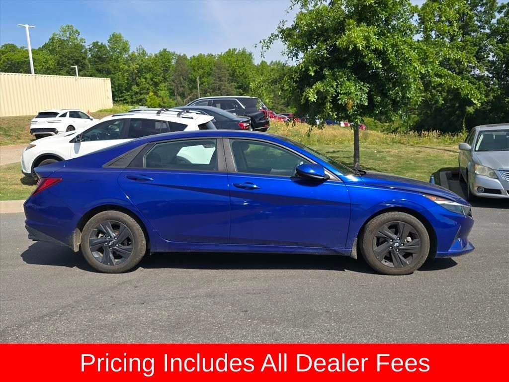 Used 2022 Hyundai Elantra SEL Sedan