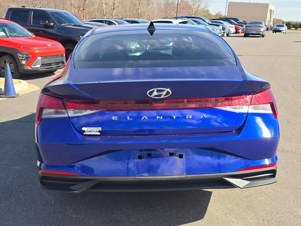 Used 2023 Hyundai Elantra SEL Sedan