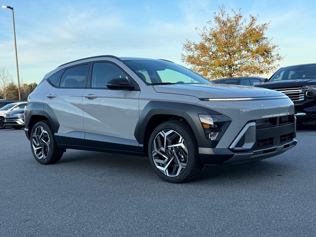 2026 Hyundai Kona SEL Premium's photo