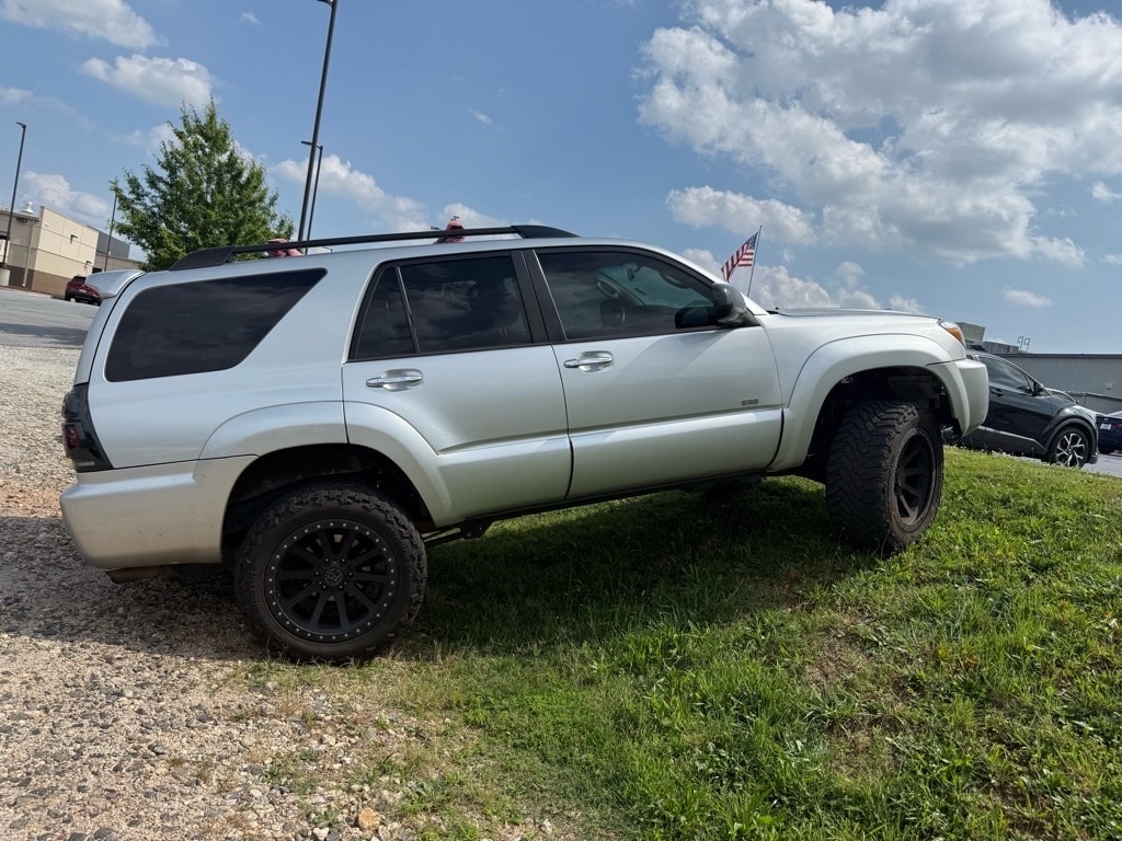 Used 2007 Toyota 4Runner SR5 with VIN JTEZU14R878091942 for sale in Greer, SC
