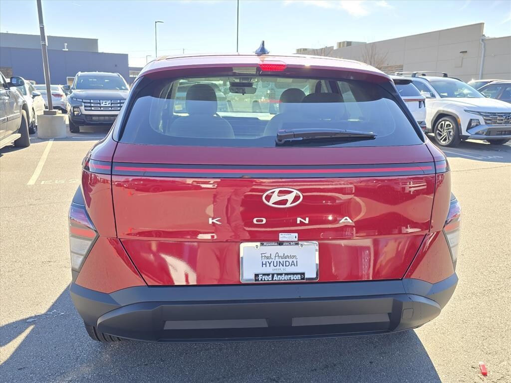 New 2026 Hyundai Kona SE FWD SUV