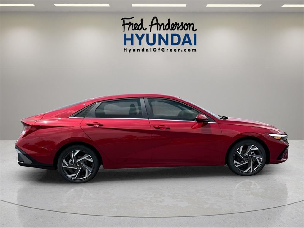 New 2025 Hyundai Elantra SEL Convenience Sedan