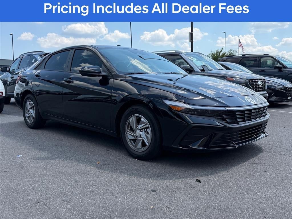New 2026 Hyundai Elantra SE Sedan