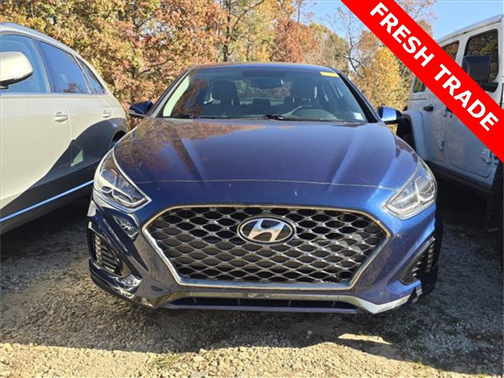 2018 Hyundai Sonata SEL photo 2