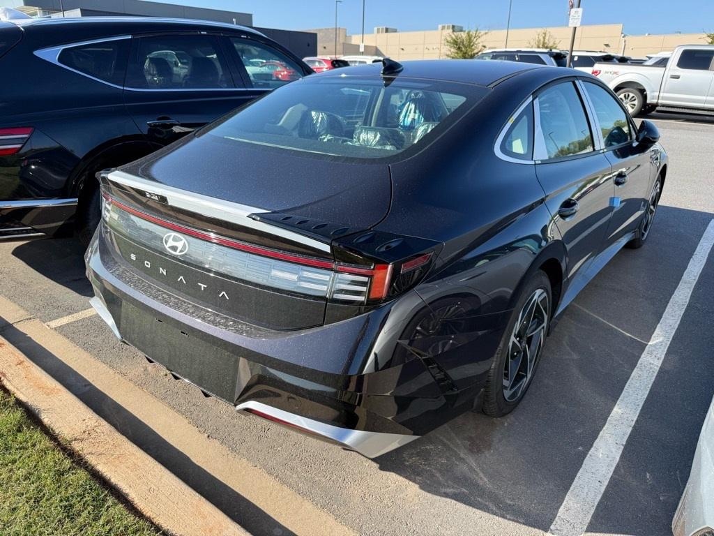 New 2026 Hyundai Sonata SEL Sport Sedan
