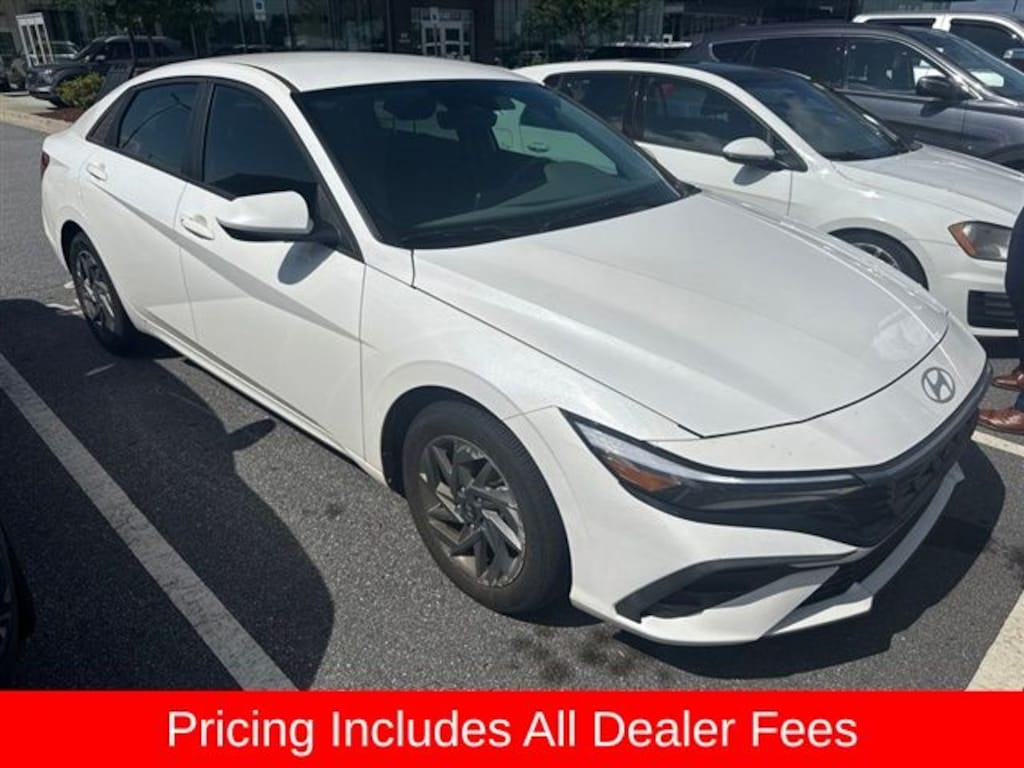 Used 2024 Hyundai Elantra SEL Sedan