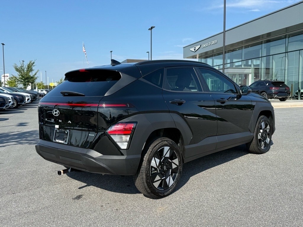 2025 Hyundai Kona SEL photo 3