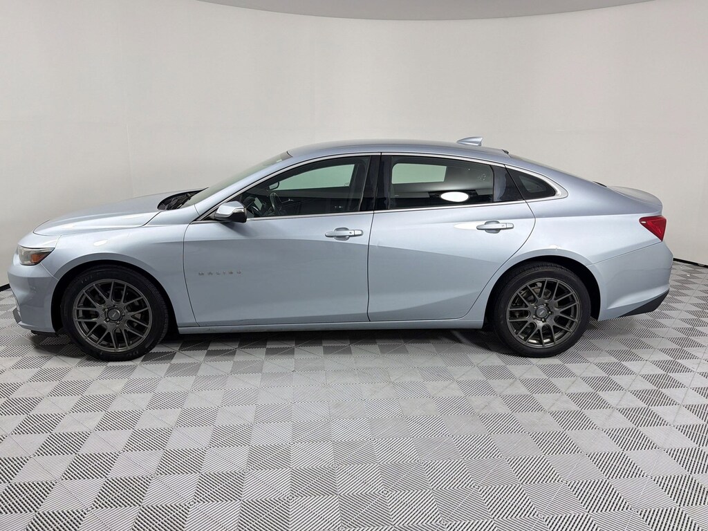 Used 2017 Chevrolet Malibu LT Sedan