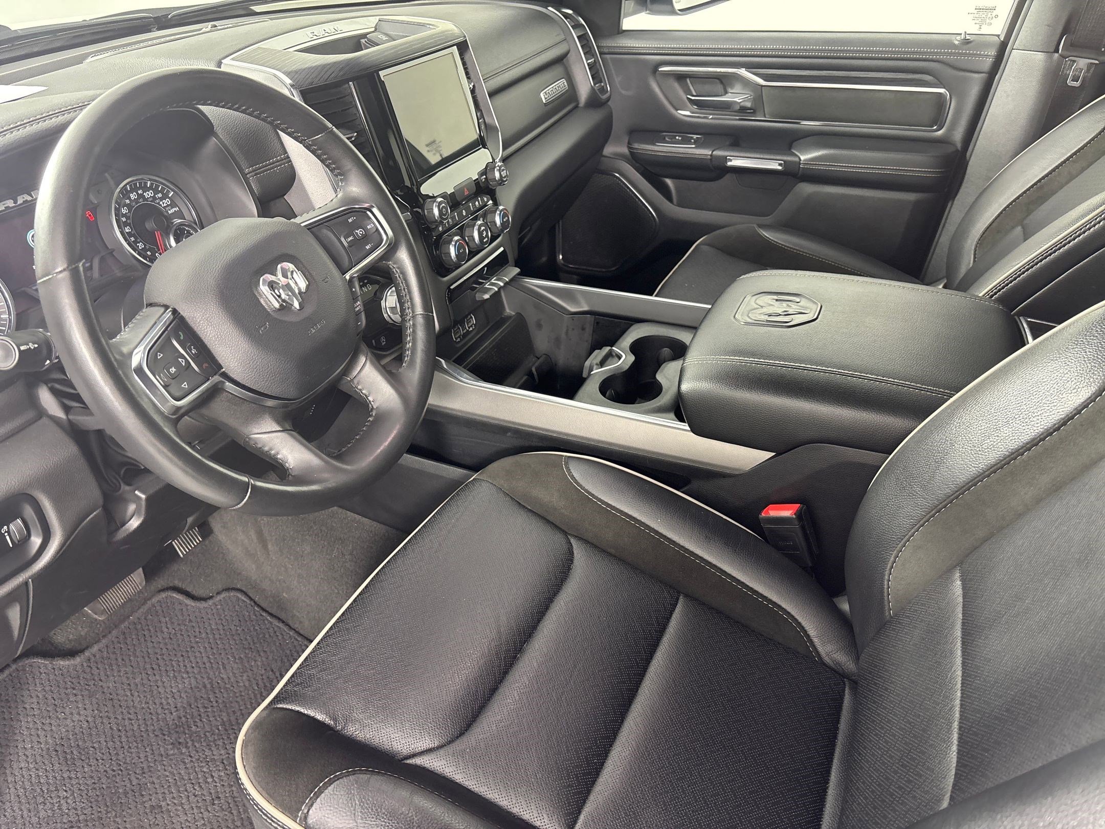2024 Ram 1500 Laramie photo 4