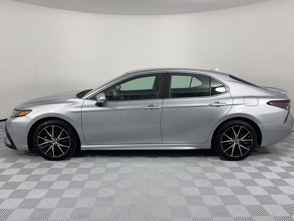 Used 2024 Toyota Camry SE Sedan